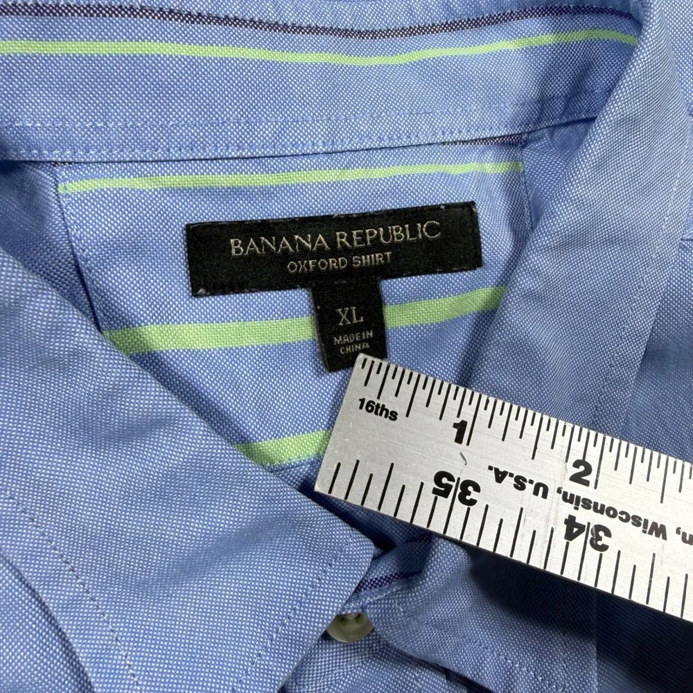 Banana Republic Mens Short Sleeve Oxford Shirt Light Blue Button Down Pockets